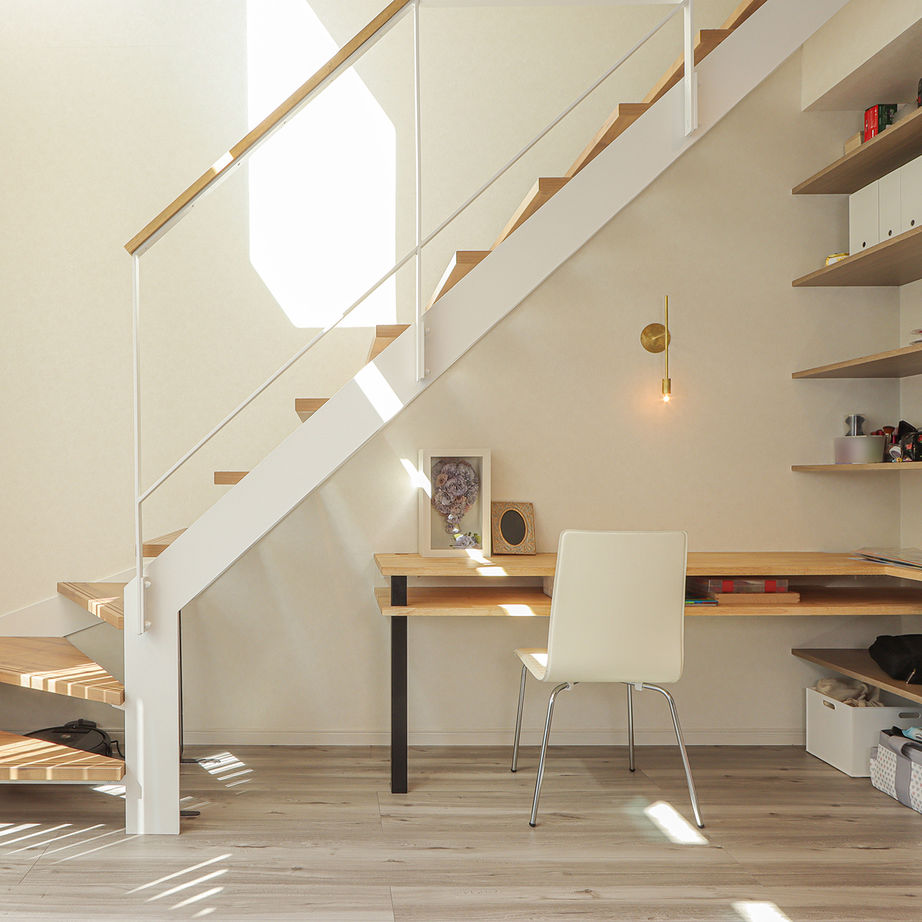 アトリエ・クラッセ 一級建築士事務所 京都・宇治｜1000万円台｜狭小｜間取図有　21坪の敷地に建つ、白×グレーのナチュラルデザインの家の建築実例画像2