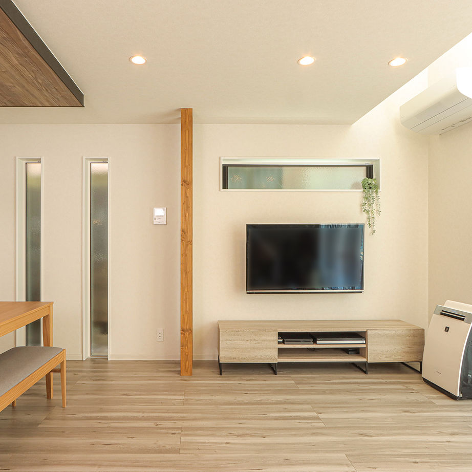 アトリエ・クラッセ 一級建築士事務所 京都・宇治｜1000万円台｜狭小｜間取図有　21坪の敷地に建つ、白×グレーのナチュラルデザインの家の建築実例画像4