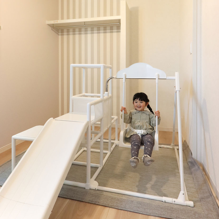 アトリエ・クラッセ 一級建築士事務所 京都・宇治｜1000万円台｜狭小｜間取図有　21坪の敷地に建つ、白×グレーのナチュラルデザインの家の建築実例画像7