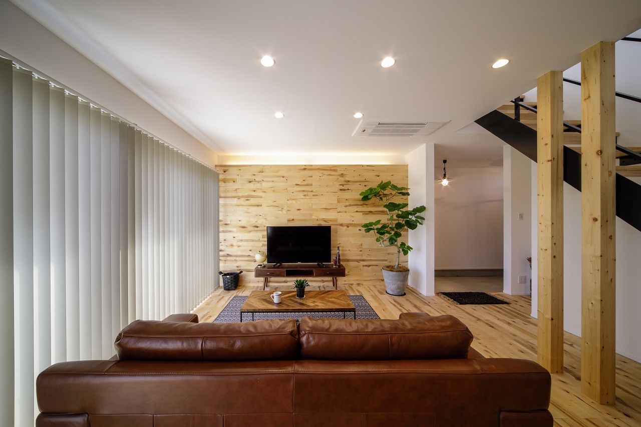 ａｄｈｏｕｓｅ（アドハウス） 清潔感あるホワイトに木がよく映える、開放的なLDKと高性能を両立した家の建築実例画像3