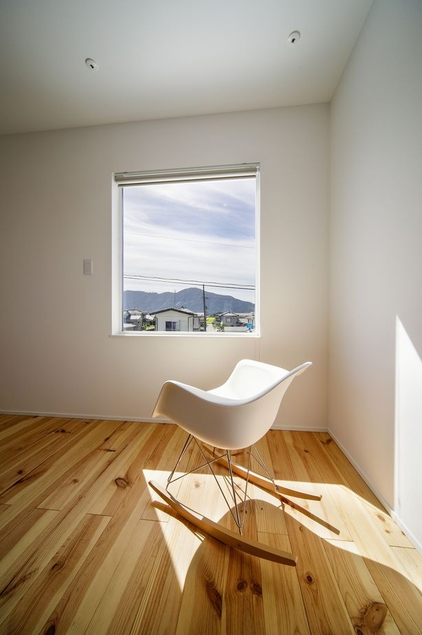 ａｄｈｏｕｓｅ（アドハウス） 清潔感あるホワイトに木がよく映える、開放的なLDKと高性能を両立した家の建築実例画像6