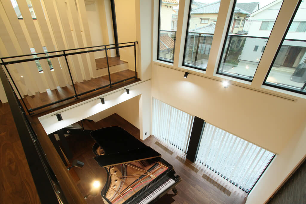 ａｄｈｏｕｓｅ（アドハウス） スキップフロアが空間をつなぐ２階リビングの家の建築実例画像5