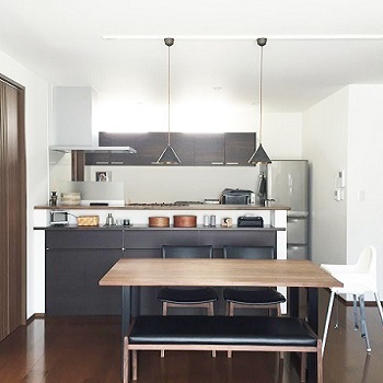 ユニバーサルホーム モダンな外観と快適な動線で暮らしやすい家の建築実例画像4