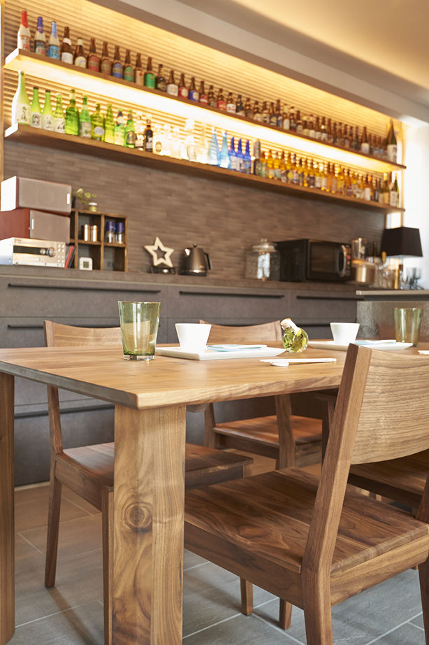 ユニバーサルホーム 　【間取図/無垢床&床暖房/ダウンフロアリビング】自然素材の温もりが心地いいアンティークスタイルの建築実例画像3