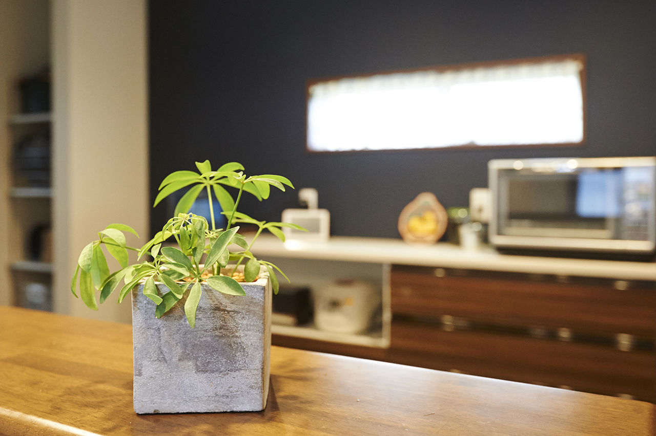 ユニバーサルホーム 【間取図/無垢床&床暖房/総タイル貼り】外壁も基礎も高耐久！お気に入りのデザインの家で長く安心しての建築実例画像4