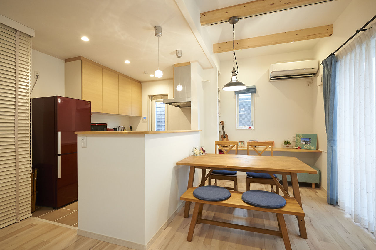 ユニバーサルホーム 【間取図/無垢床&床暖房/スキップフロア】子どもも大人も快適で楽しい！遊び心と温もりの家の建築実例画像4