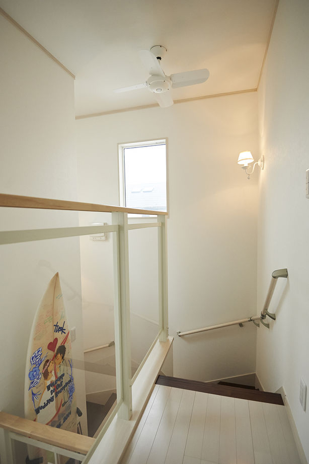 ユニバーサルホーム 【間取図/無垢床&床暖房/スキップフロア】子どもも大人も快適で楽しい！遊び心と温もりの家の建築実例画像5