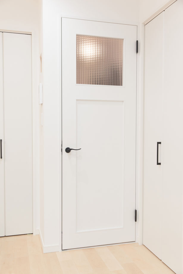 ユニバーサルホーム 【間取図/無垢床&床暖房/フレンチカントリー】天然木とニッチと雑貨で完成！カフェ風ナチュラルハウスの建築実例画像4