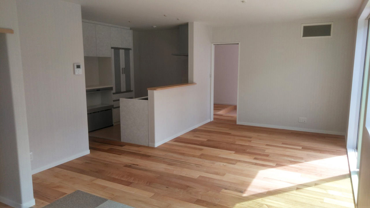 ユニバーサルホーム 【間取図/床暖房＆無垢床/二世帯住宅】親・子2家族がお互いを尊重しながら助け合える完全分離の二世帯住宅の建築実例画像4