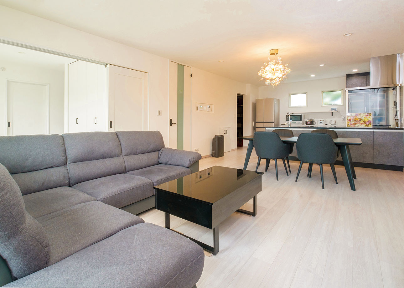 ユニバーサルホーム 【2500～2999万円／収納充実／家事動線】行き止まりのない間取り。ワンフロアでも過ごせる快適ライフの建築実例画像5