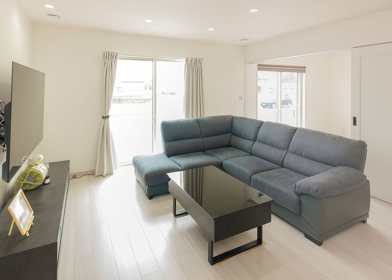 ユニバーサルホーム 【2500～2999万円／収納充実／家事動線】行き止まりのない間取り。ワンフロアでも過ごせる快適ライフの建築実例画像7