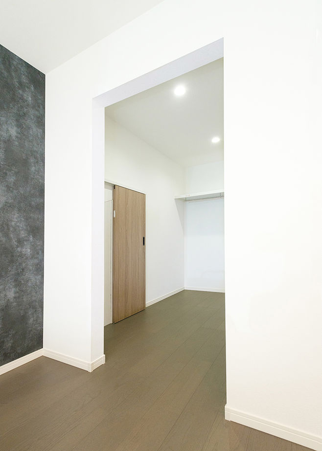 ユニバーサルホーム 【2500～2999万円／収納充実／家事動線】行き止まりのない間取り。ワンフロアでも過ごせる快適ライフの建築実例画像11