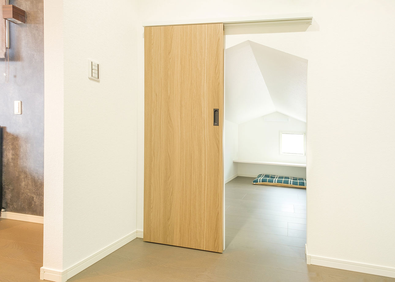 ユニバーサルホーム 【2500～2999万円／収納充実／家事動線】行き止まりのない間取り。ワンフロアでも過ごせる快適ライフの建築実例画像12