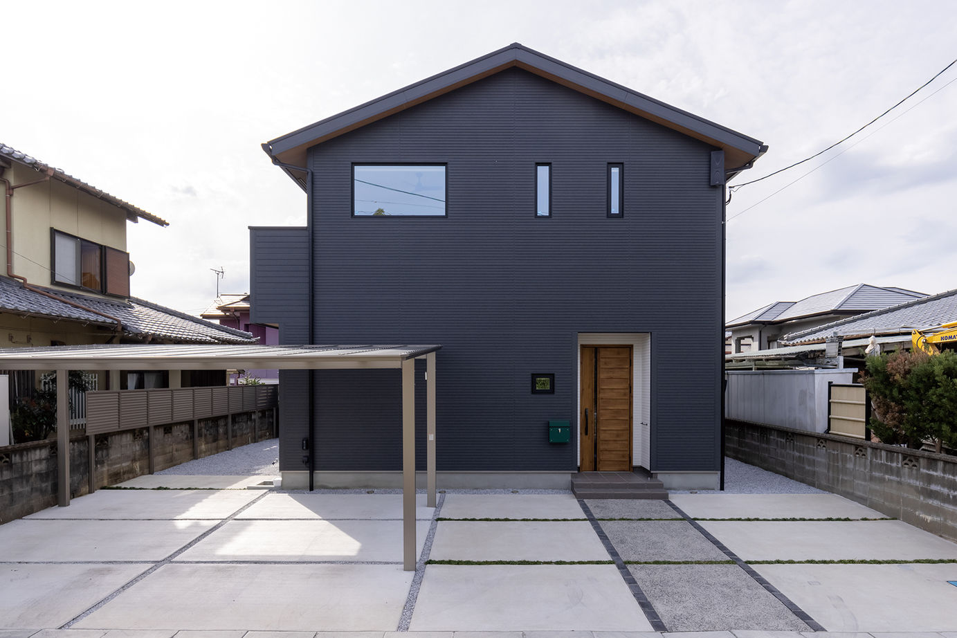 ユニバーサルホーム 【家事ラク動線／充実収納／無垢床・床暖房】子育て期間も将来的にも快適に過ごせる工夫が満載の建築実例画像2