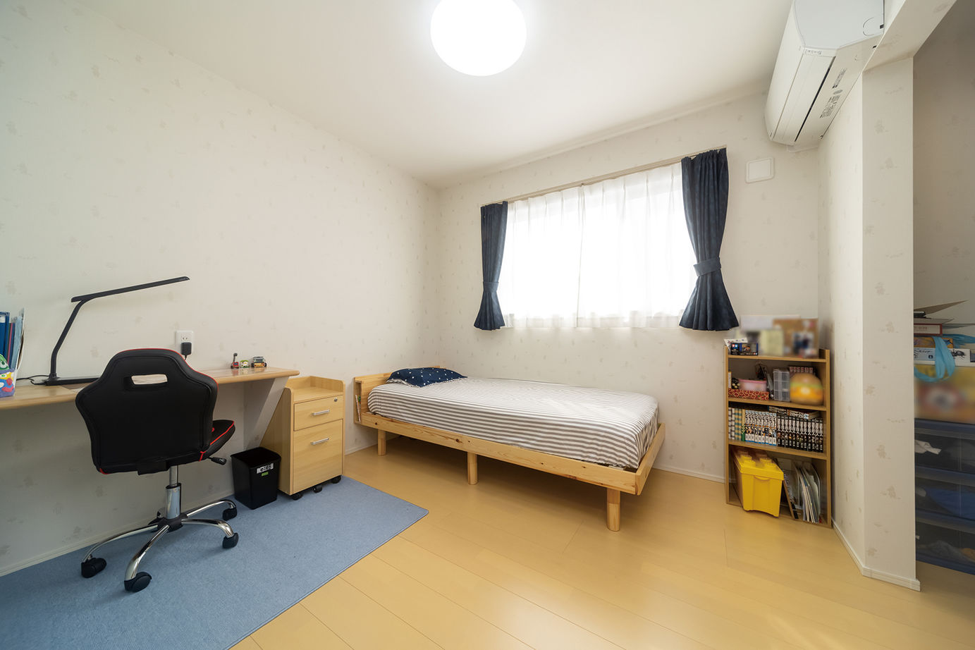 ユニバーサルホーム 【家事ラク動線／充実収納／無垢床・床暖房】子育て期間も将来的にも快適に過ごせる工夫が満載の建築実例画像11