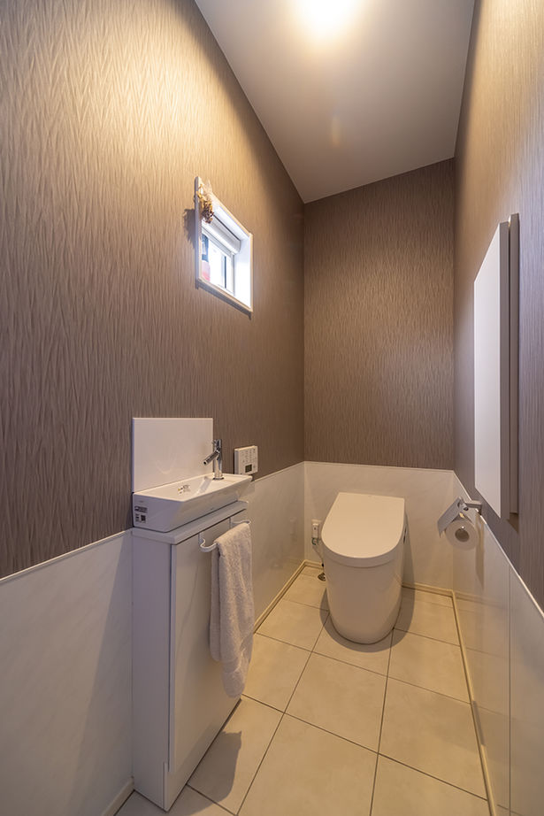 ユニバーサルホーム 【家事ラク動線／充実収納／無垢床・床暖房】子育て期間も将来的にも快適に過ごせる工夫が満載の建築実例画像14