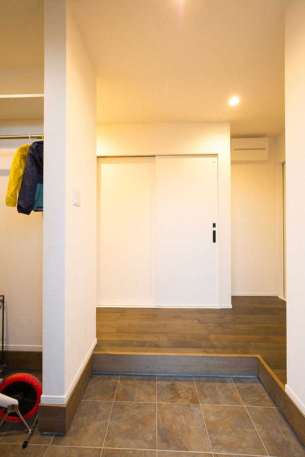 ユニバーサルホーム 【2000万～2499万円／家事ラク動線／モダンスタイル】「好き！」をカタチに。毎日を楽しめるモダンな家の建築実例画像17