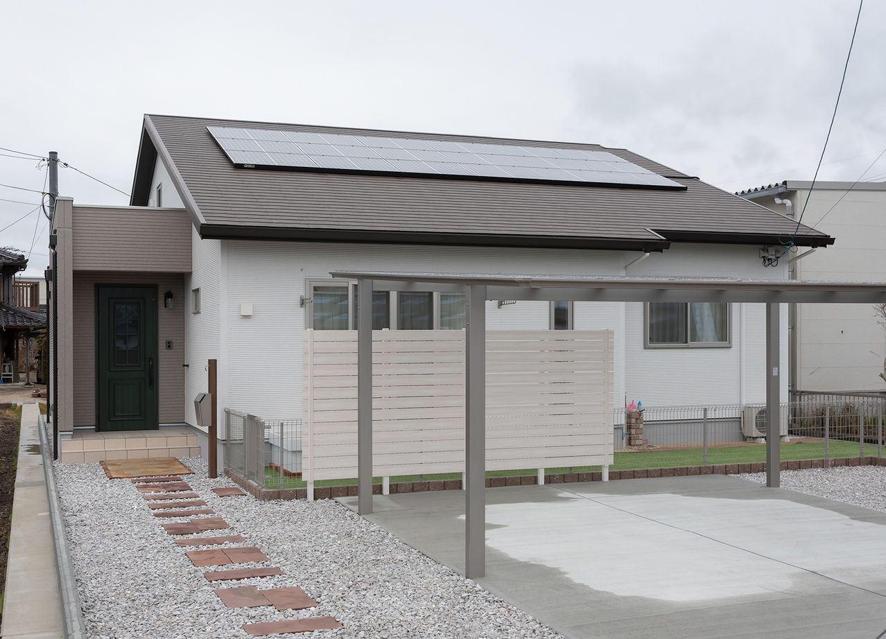 ユニバーサルホーム 【2500万円～2999万円／平屋／ロフト／間取図有】家事動線＆外は2℃でもエアコン不要のあったか快適ライフの建築実例画像2