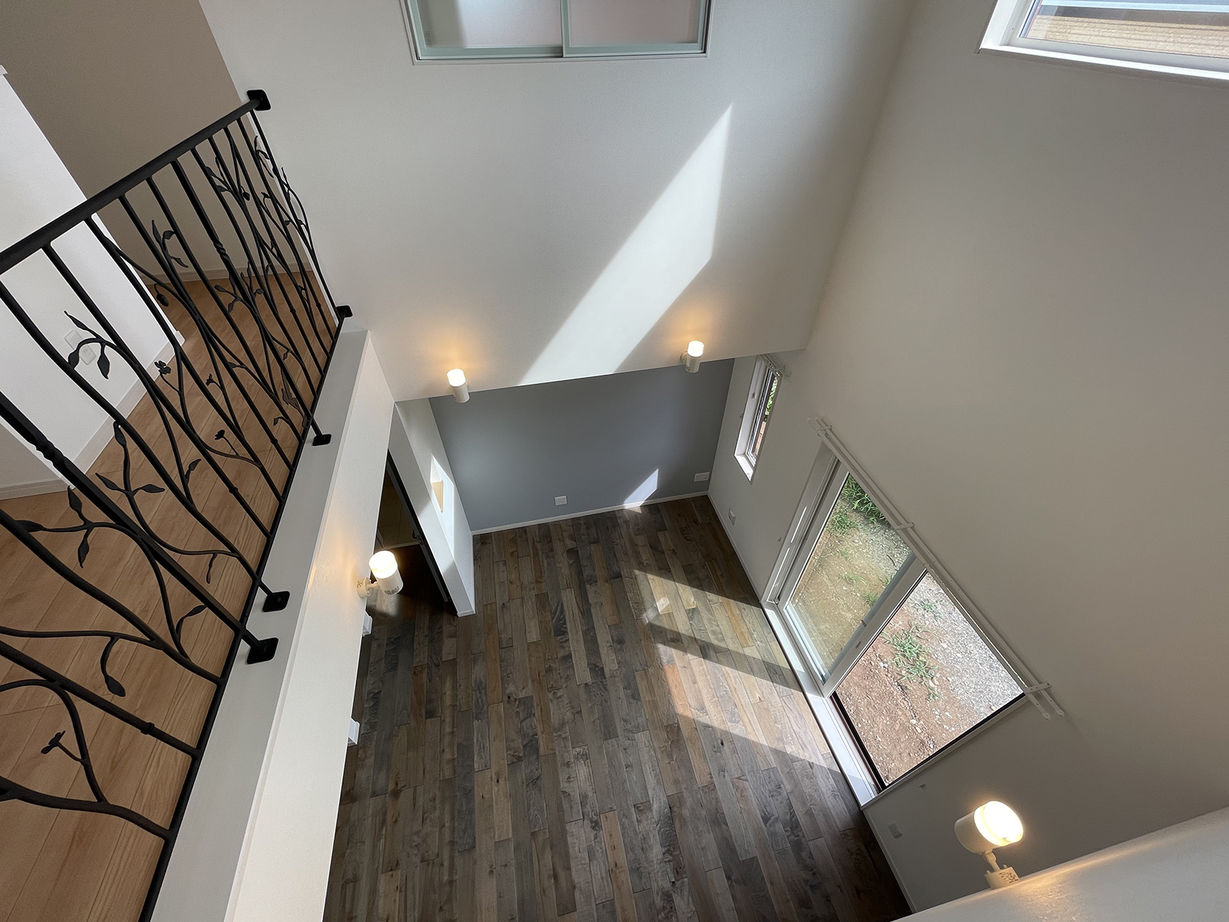 ユニバーサルホーム 【1760万円／ランドリースペース／吹抜／間取図有】“快適アイテム”を詰め込んだ家族がつながる家の建築実例画像2