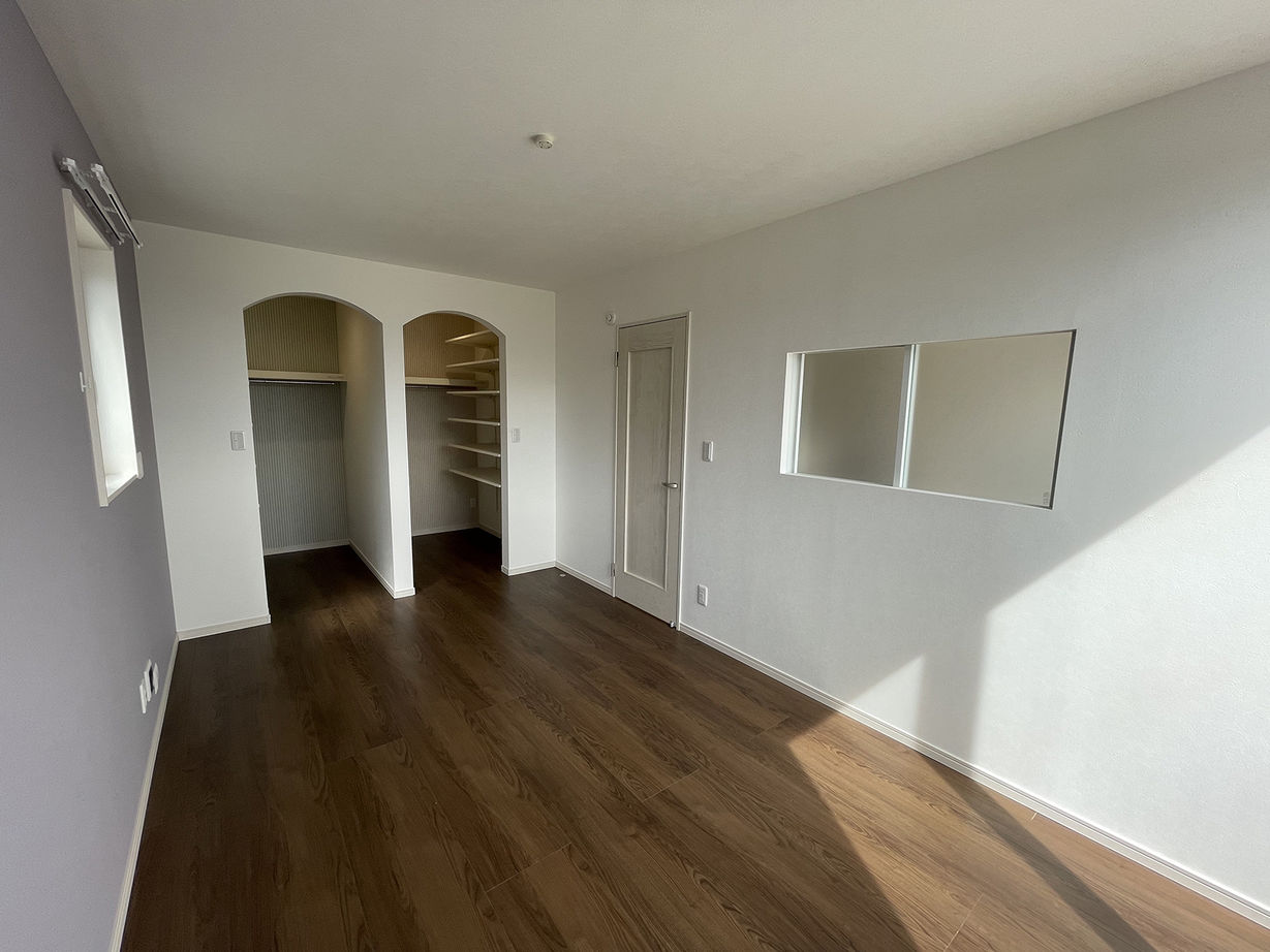 ユニバーサルホーム 【1760万円／ランドリースペース／吹抜／間取図有】“快適アイテム”を詰め込んだ家族がつながる家の建築実例画像3