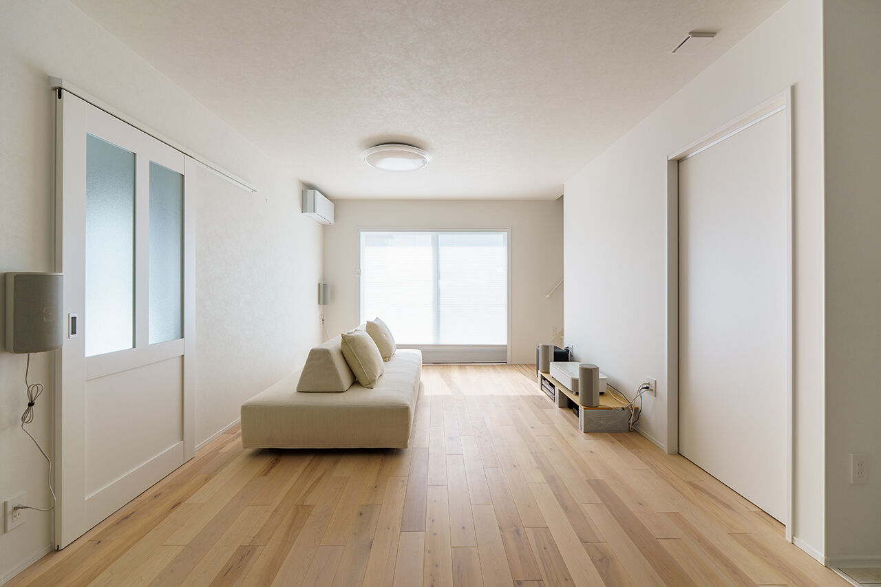 ユニバーサルホーム 【平屋／家事動線／趣味／間取図】天体観測やオーディオなど趣味をとことん楽しむ、終の棲家としての平屋の建築実例画像4