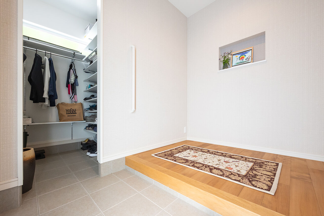 ユニバーサルホーム 【2000万円台／平屋／勾配天井／間取図】夫婦にとって気持ちいい！快適+安心、収納上手なロフト付き平屋の建築実例画像10