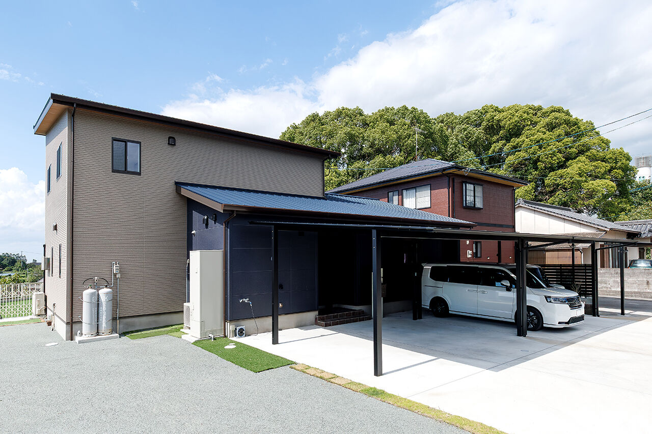 ユニバーサルホーム 【大きな吹き抜け／ドッグスペース＆ドッグラン／約30畳のLDK】２匹のボーダー・コリーと楽しく暮らす家の建築実例画像3