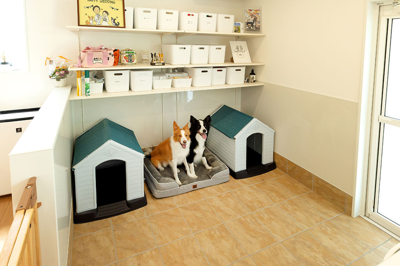 ユニバーサルホーム 【大きな吹き抜け／ドッグスペース＆ドッグラン／約30畳のLDK】２匹のボーダー・コリーと楽しく暮らす家の建築実例画像7