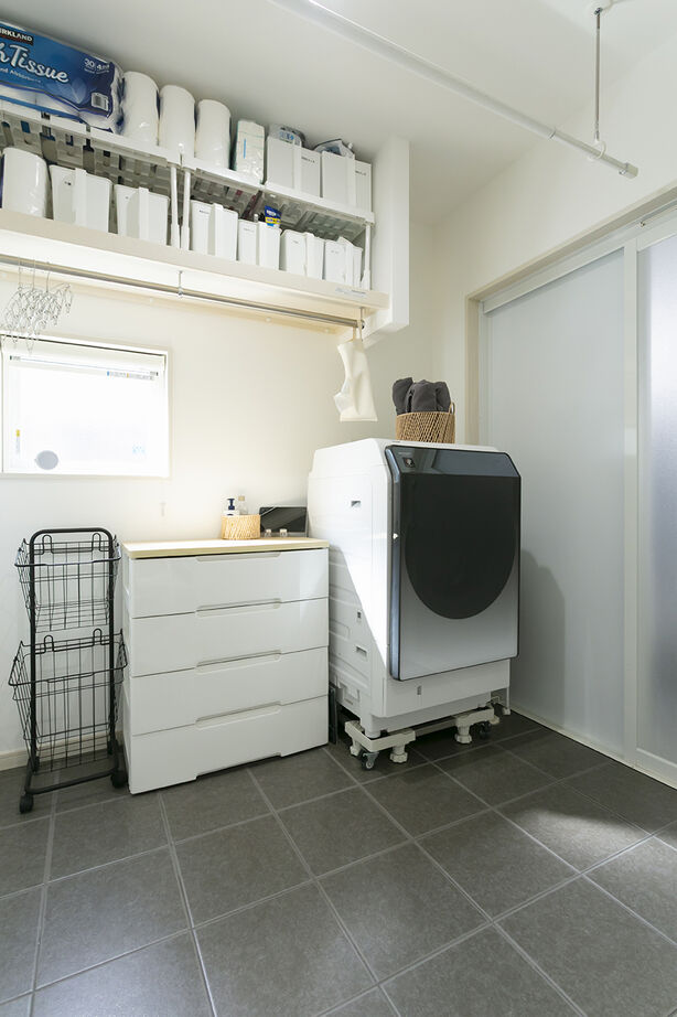 ユニバーサルホーム 【平屋／間取図】冬でも半袖・半ズボン。床下がなく水害時に強さを発揮。一年を通して快適・安心な住まいの建築実例画像6