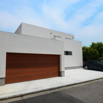 一級建築士事務所　ビー・ツー 【吹き抜け/テラス/中庭/車2台】外に閉じて内に開く家。外には見せない開放的なビルトインガレージハウスの建築実例画像9