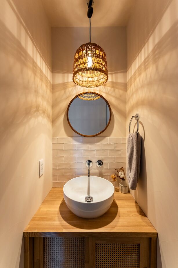 一級建築士事務所　ビー・ツー 【自然素材/2階リビング/バルコニー】年月が経つほどに味わいが増す、光と風が心地よい住まいの建築実例画像9