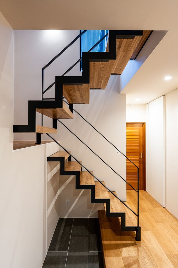 一級建築士事務所　ビー・ツー 【自然素材/2階リビング/バルコニー】年月が経つほどに味わいが増す、光と風が心地よい住まいの建築実例画像10