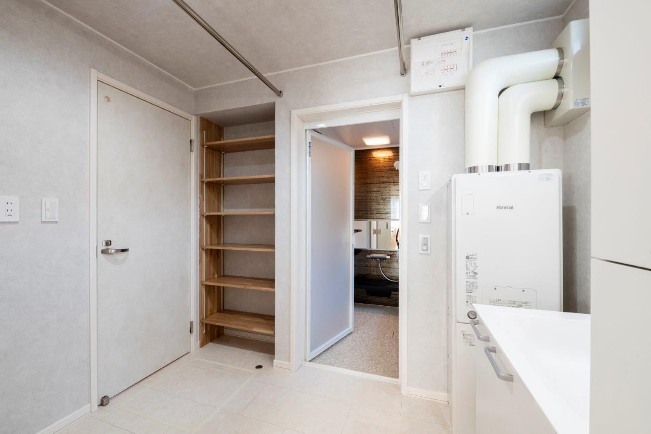 コスモ建設 吹抜け玄関とハイスタット仕様の家の建築実例画像3