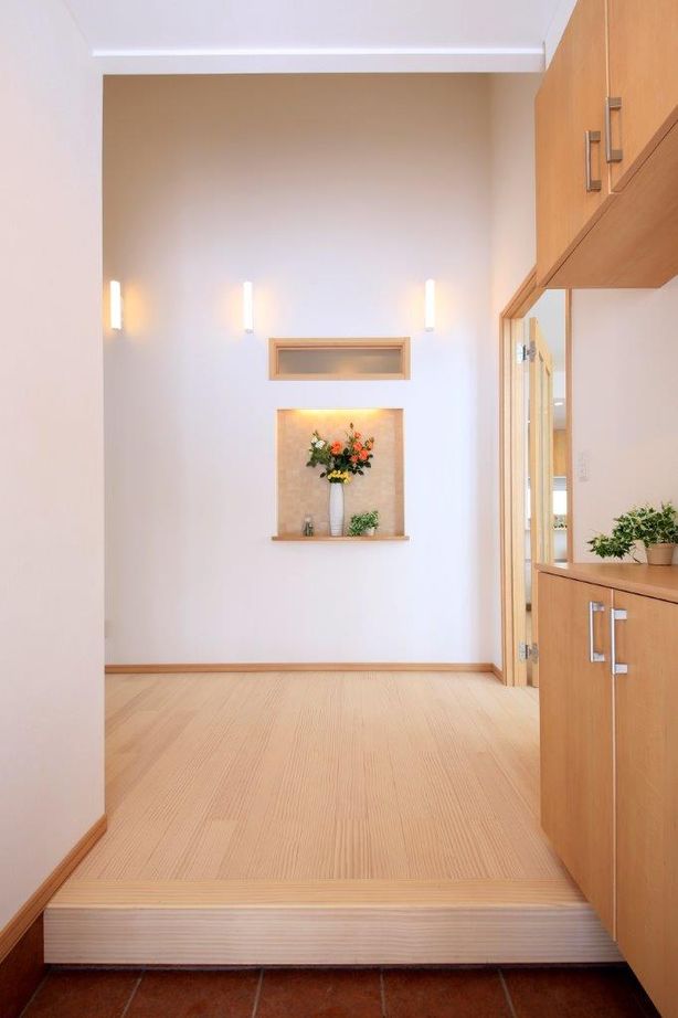 コスモ建設 洗練された佇まいをもつ三角屋根の平屋造りの建築実例画像2