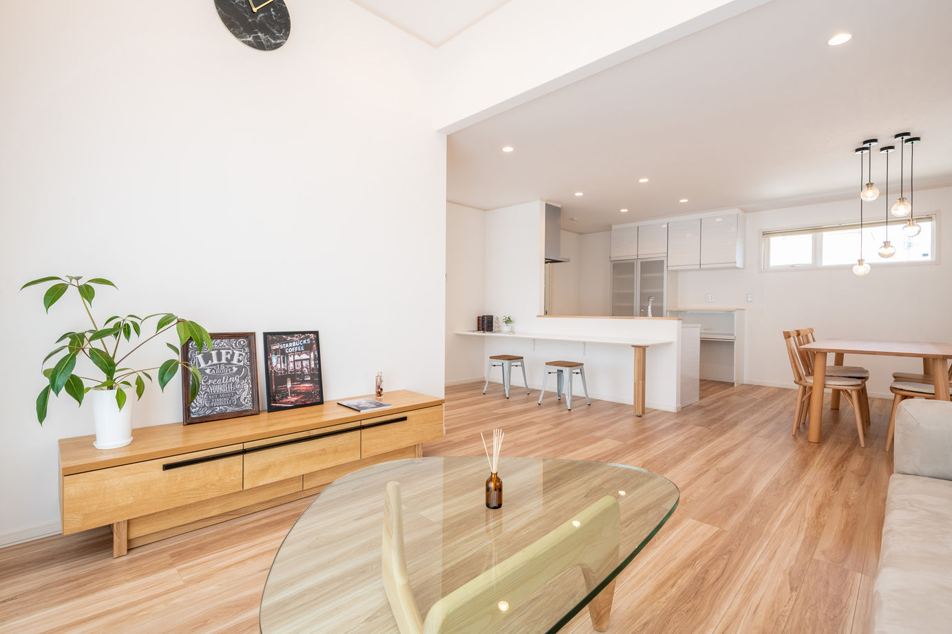 コスモ建設 優雅な暮らしの建築実例画像1