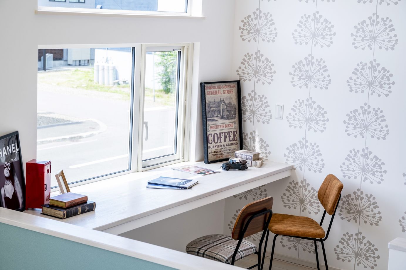 コスモ建設 中2階のある開放感あふれる家の建築実例画像2