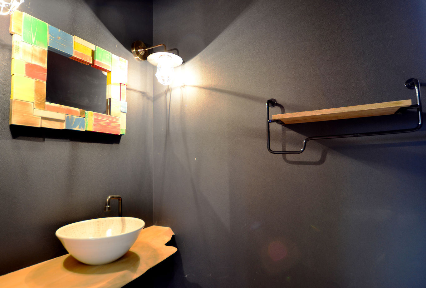 さんわの家 【2000万円台/カフェ風/ロフト】アンティークでおしゃれな中２階のある家の建築実例画像4