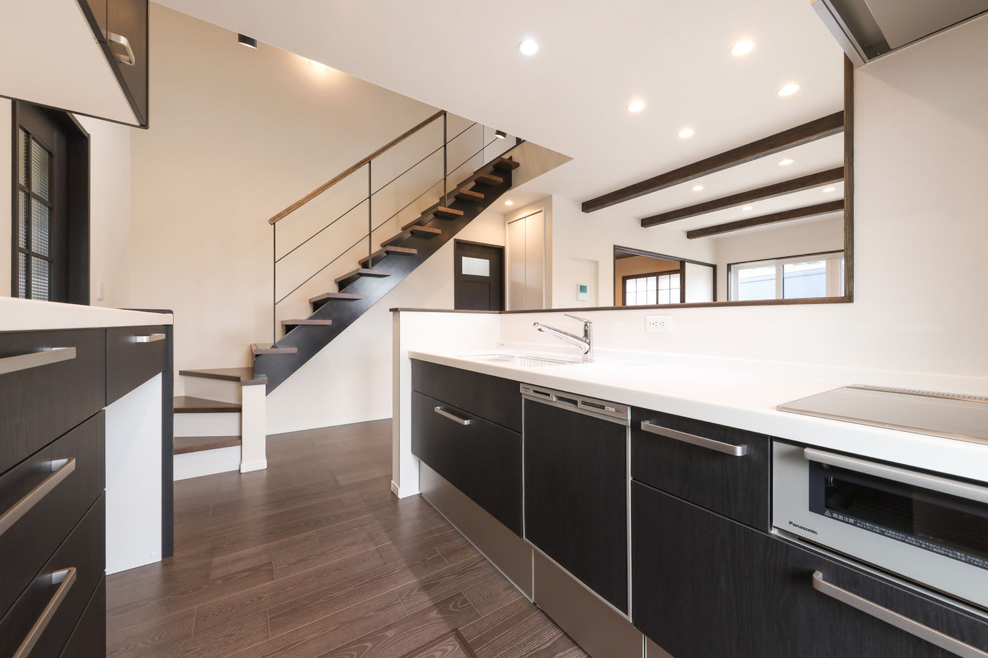 さんわの家 【広島県尾道市/2000万円台/4LDK/２人暮らし】和モダンで統一された、非日常×落ち着きのある洗練された空間の建築実例画像4