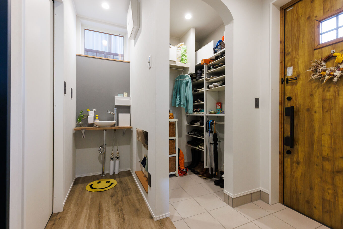 木の城たいせつ　 【札幌市/3000万円台/バルコニー/道産材】こだわりのインテリアと理想を詰め込んだ住まいの建築実例画像9