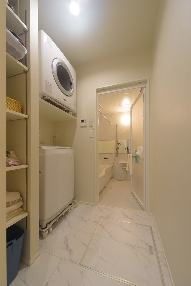 KAZA DESIGN（三晃不動産） 【名古屋市/2階リビング/3階建て】上品で上質な空間づくりが叶った3階建の家の建築実例画像5