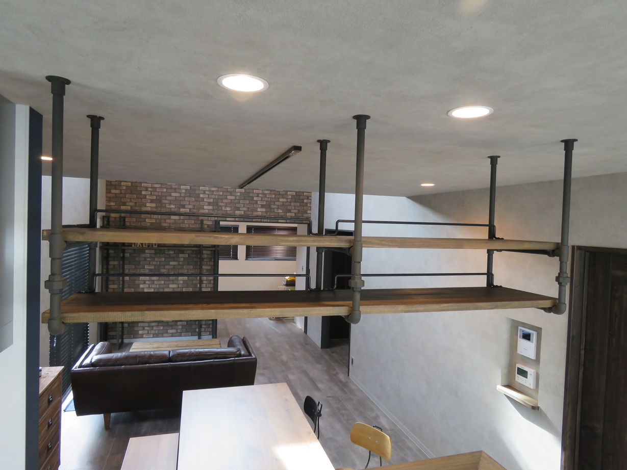 オクトハウジング 【1600万円/2LDK/間取り図あり】真っ黒なサイディング×造作モルタルの岩盤で、男前スタイルの平屋の建築実例画像16