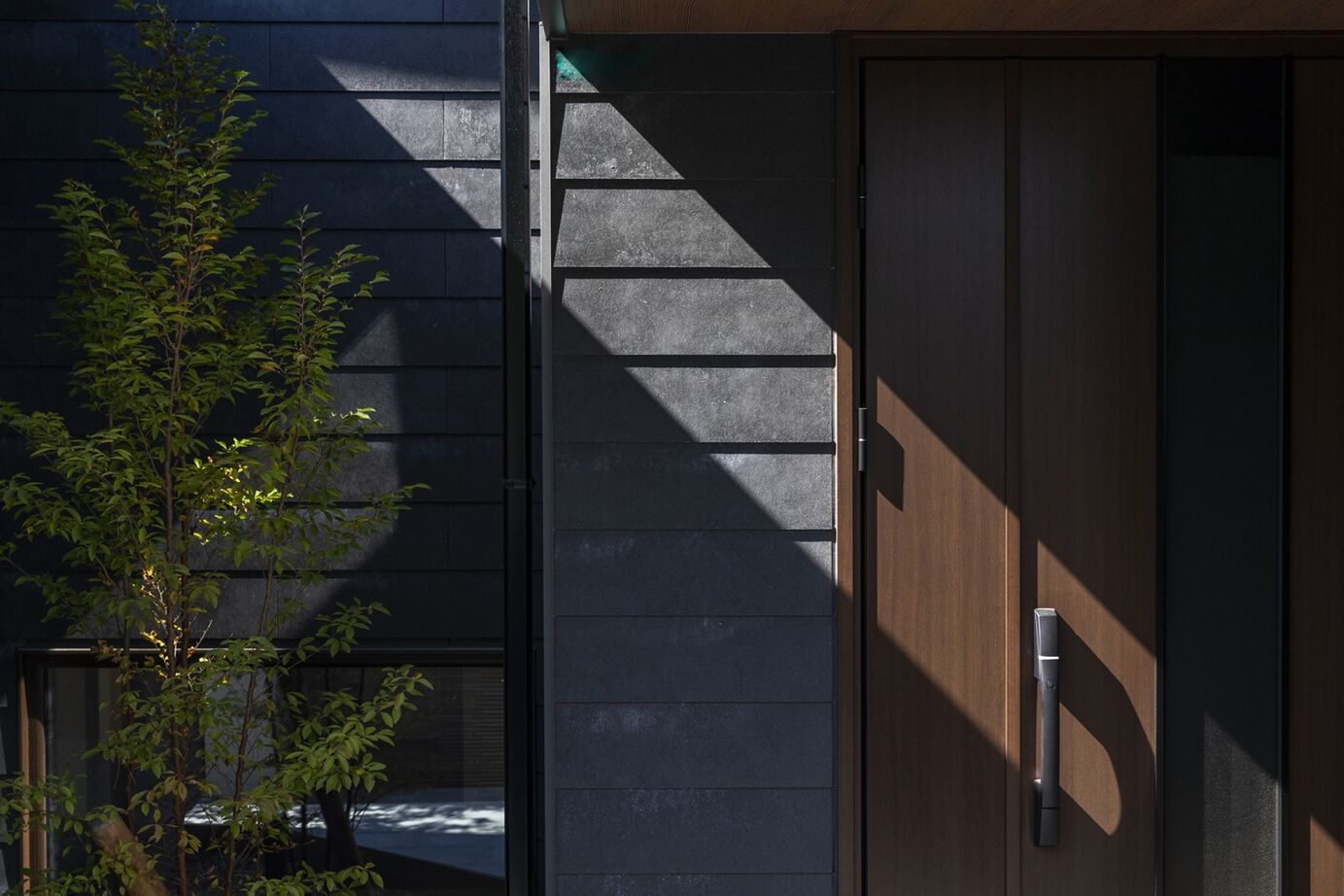 永和住宅 【平屋×テラス】4か所の庭から光を取り込んだ、明るく機能的な平屋の住まいの建築実例画像17