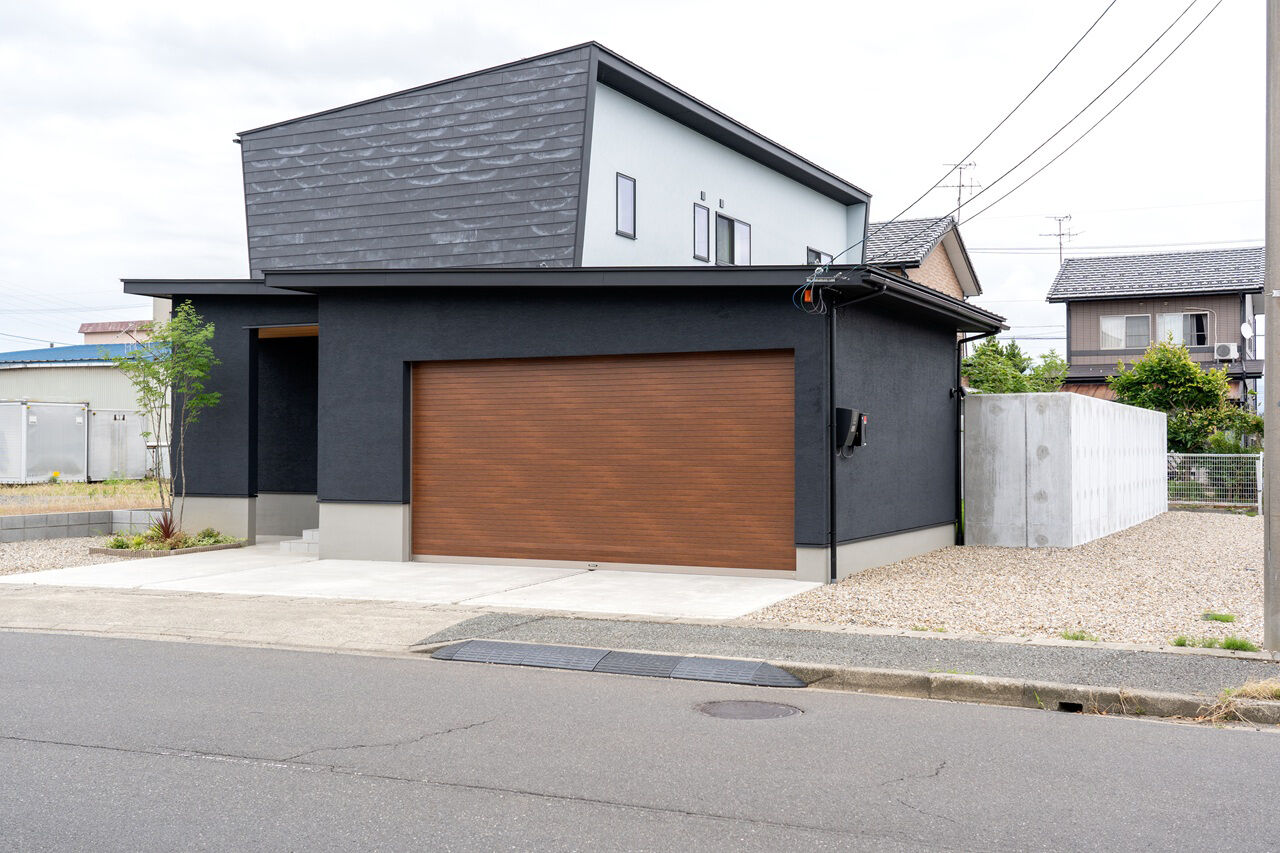 永和住宅 【4000万円台×ビルトインガレージ】大開口窓からたっぷりと光を取り込んだ開放的なリビングの家の建築実例画像5