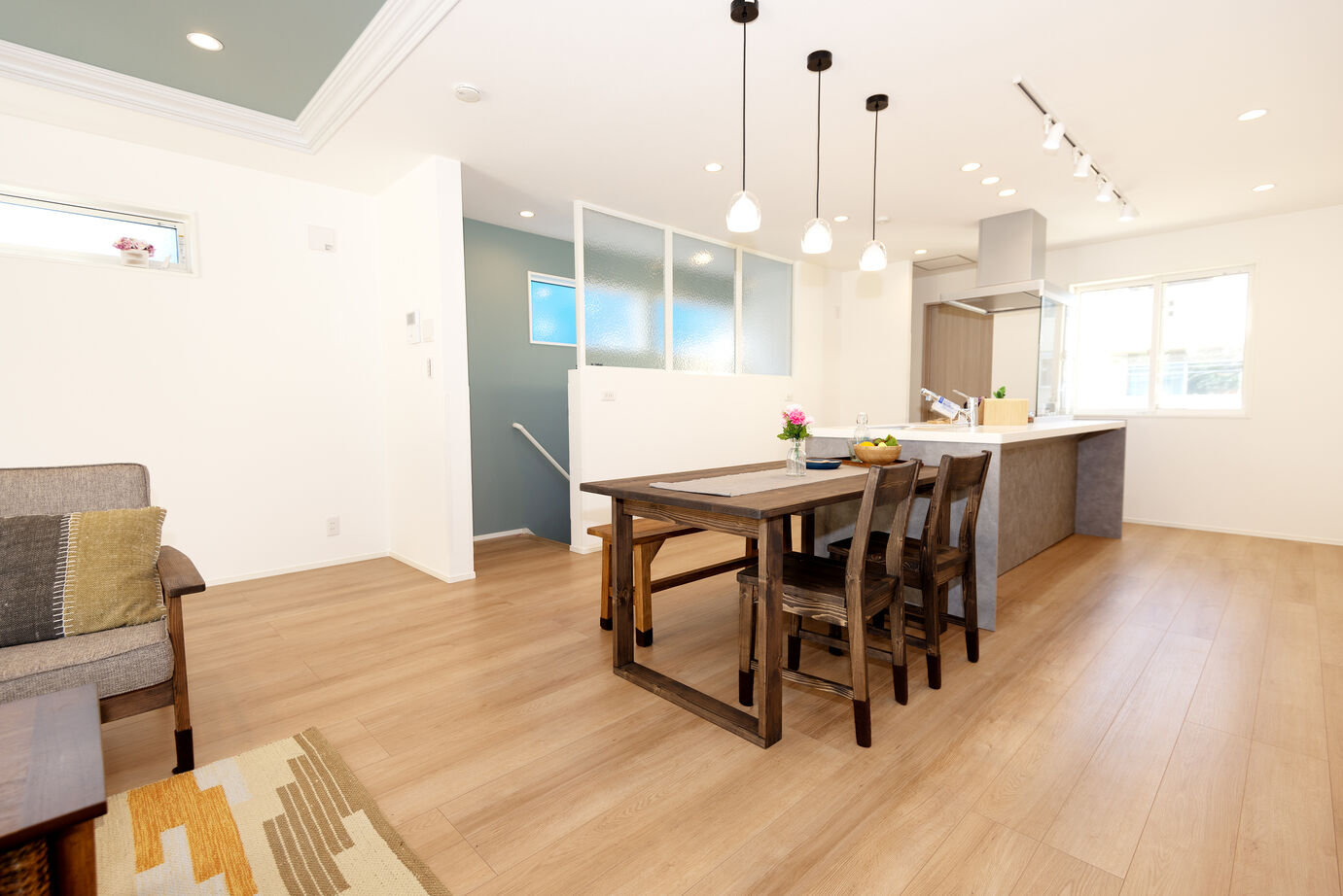 AZ-Ishihara 【2000万円台/3LDK＋S／狭小/間取り図有】街と調和する「タンタンドル―優しい時間」を過ごす家の建築実例画像4