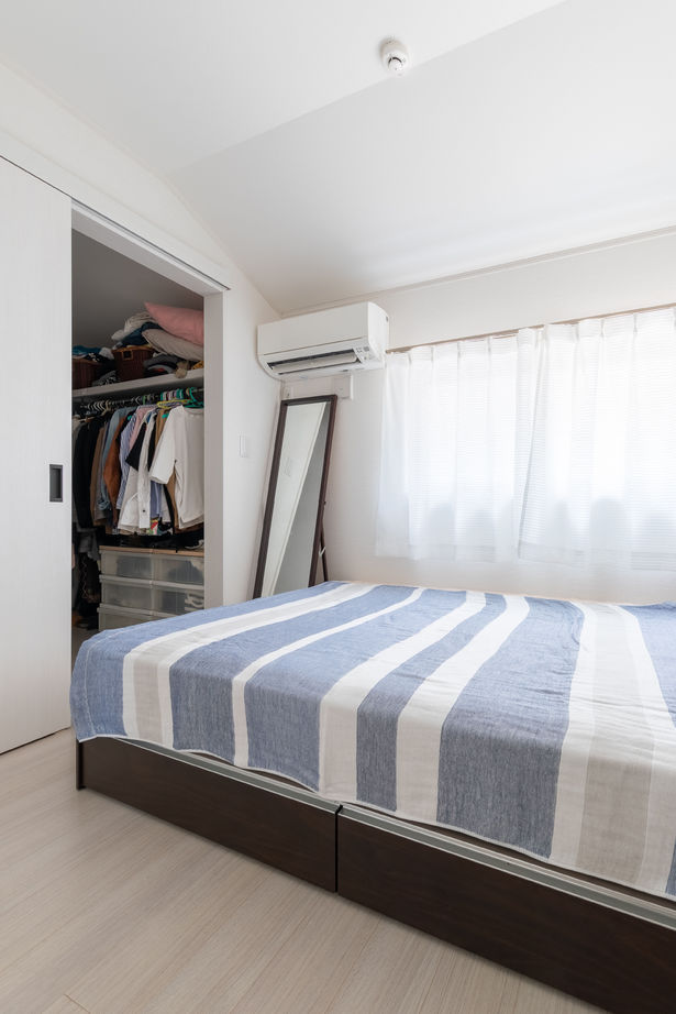 兼六土地建物 【完全分離二世帯住宅/2000万円台/30坪台/間取り図】芝が気持ち良いバルコニーが自慢　幸せな子育てハウスの建築実例画像7