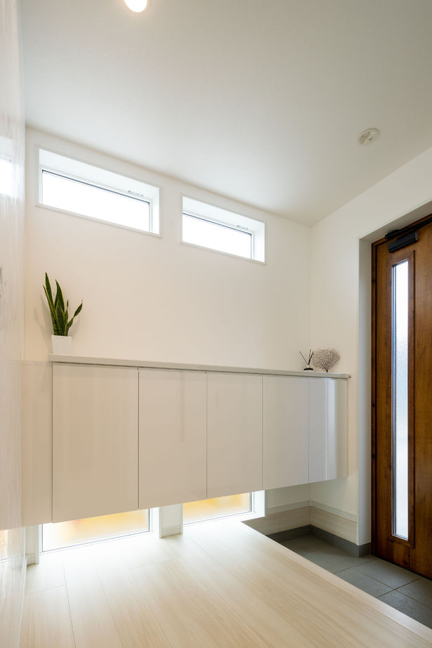 兼六土地建物 【2000万円台/30坪台/間取り】収納たっぷりでシンプル　リビングで団欒を楽しめるホテルライクな二世帯住宅の建築実例画像7