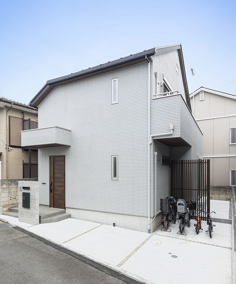 兼六土地建物 【小屋裏／家事動線／間取図】「オーソドックスだからこそ飽きない」。末永く愛せる家の建築実例画像2