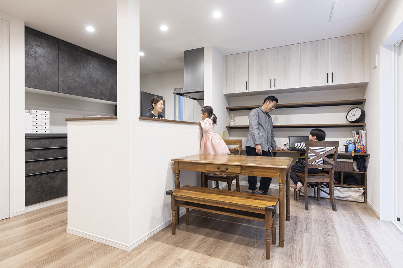 兼六土地建物 【小屋裏／家事動線／間取図】「オーソドックスだからこそ飽きない」。末永く愛せる家の建築実例画像3