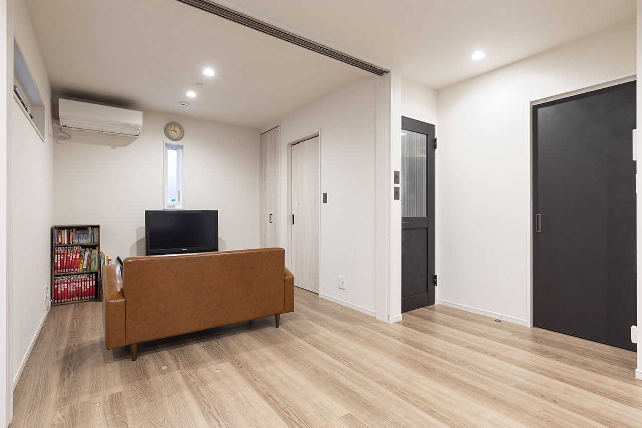 兼六土地建物 【小屋裏／家事動線／間取図】「オーソドックスだからこそ飽きない」。末永く愛せる家の建築実例画像4