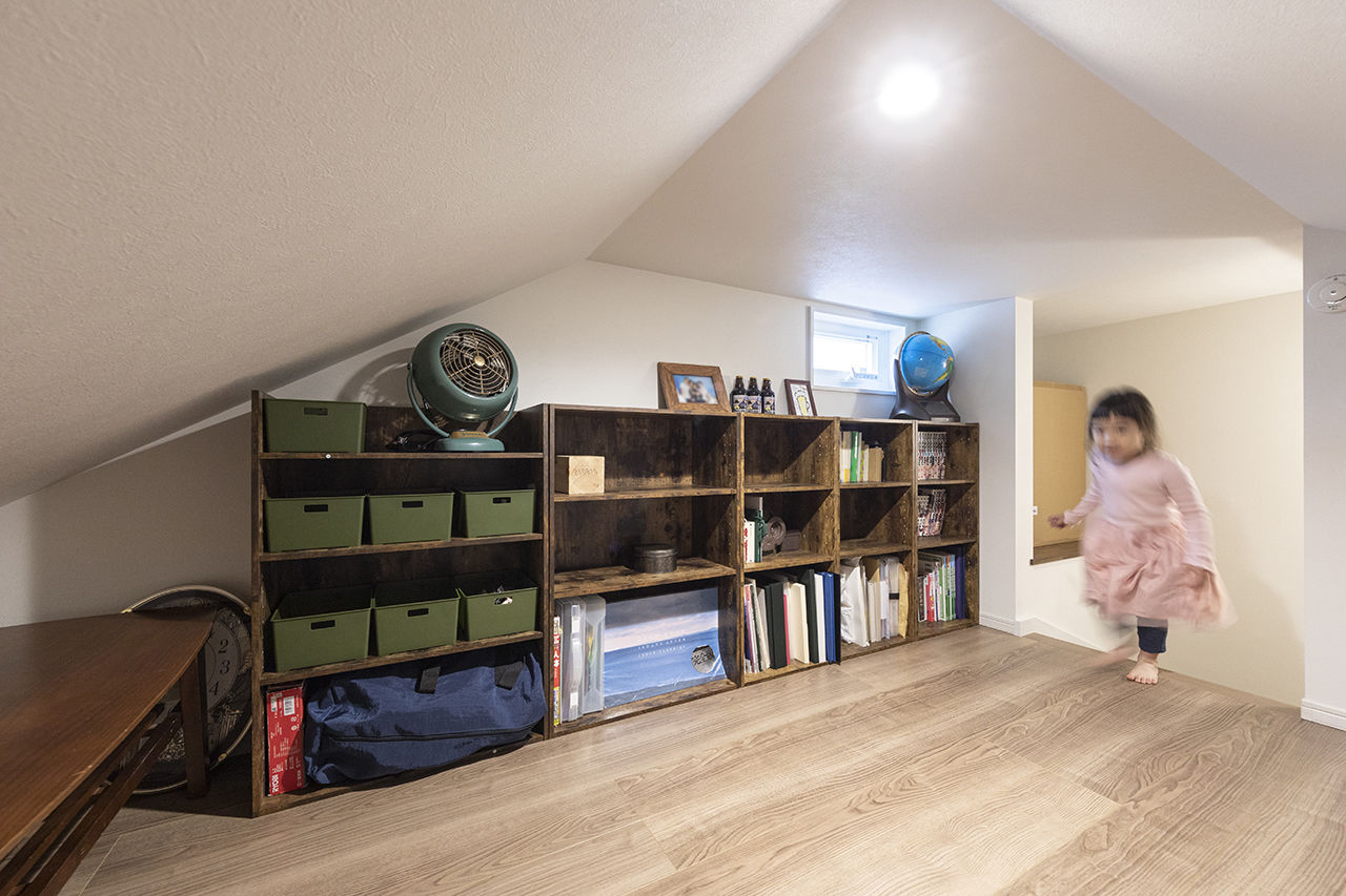 兼六土地建物 【小屋裏／家事動線／間取図】「オーソドックスだからこそ飽きない」。末永く愛せる家の建築実例画像6